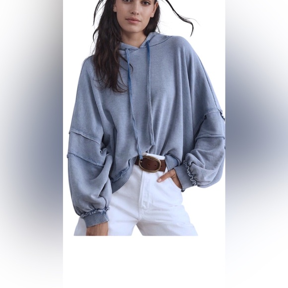 Pilcro Anthropology NWT $98 Iris Blue Fade Oversized Hoodie - Picture 2 of 9